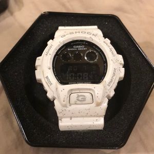 Men’s G-shock watch